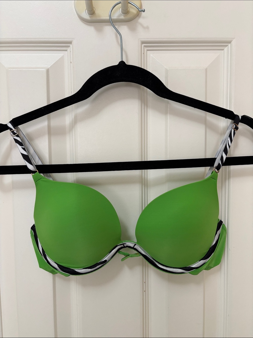 Victoria's Secret Bright Green Push-Up Bra with Zebra-Trim Straps